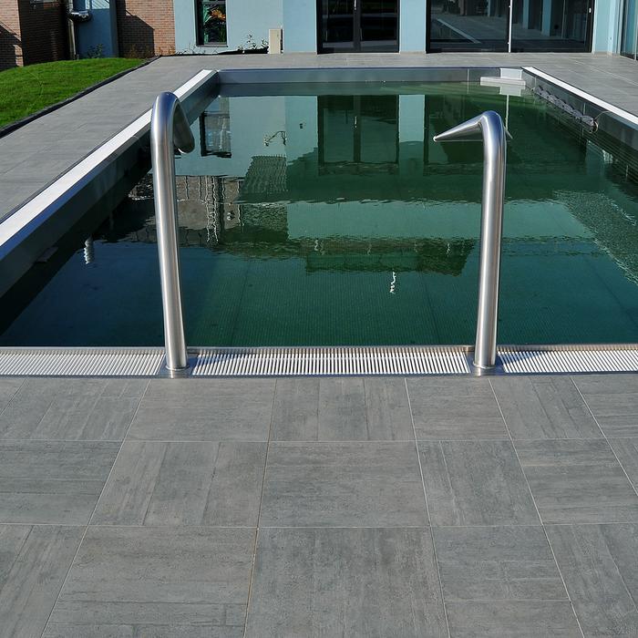Reforma piscina residencial Zlin  1120